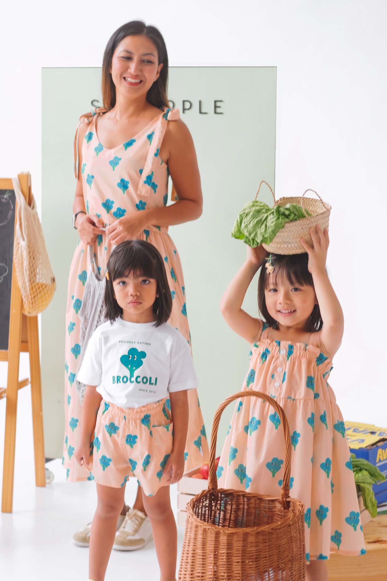 Betty Broccoli Ladies Shoulder Tie Dress
