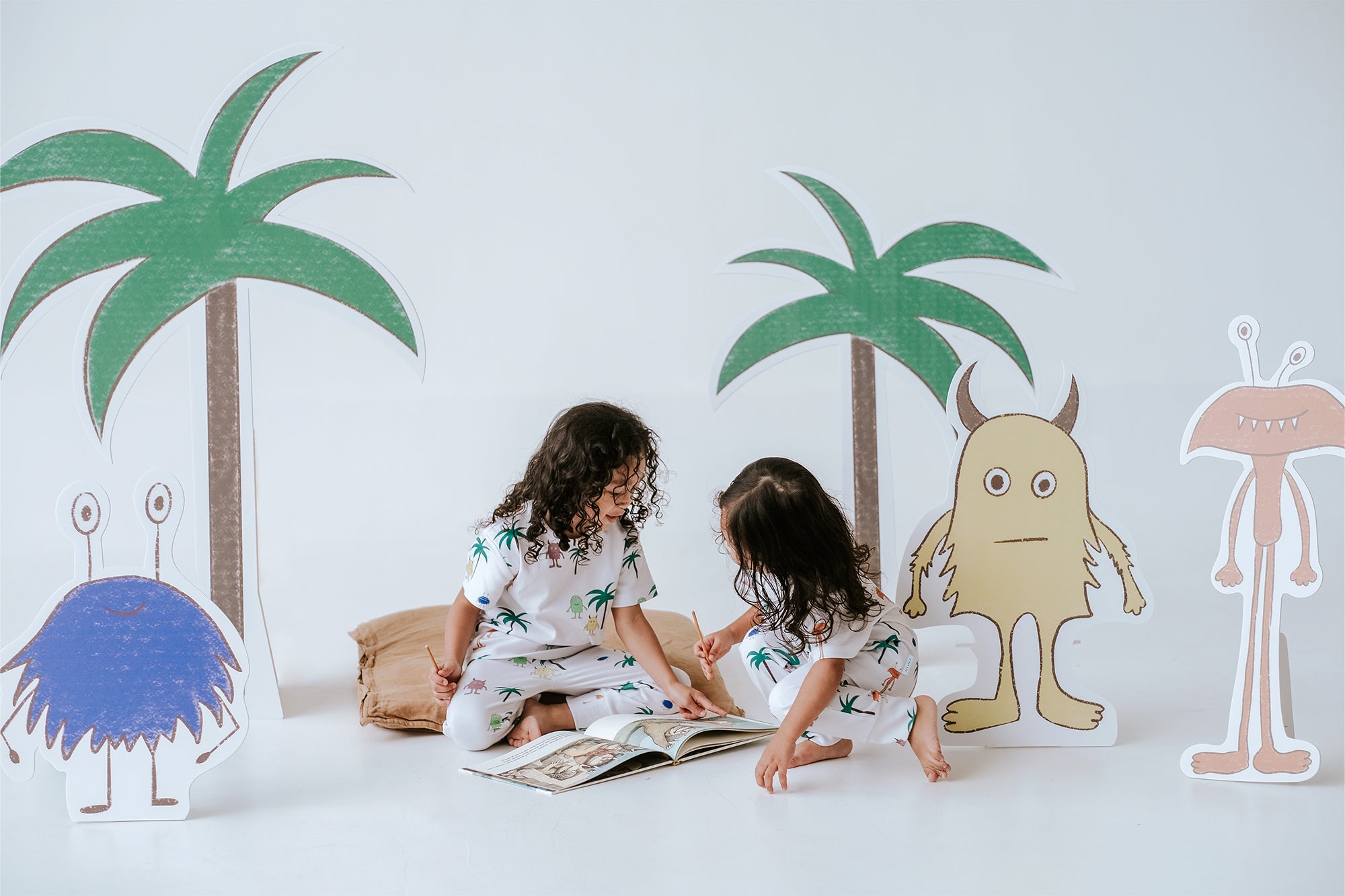 Wild Things Pyjamas Top &amp; Pants Set